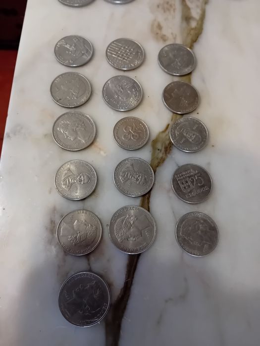 Conjunto de 47 Moedas Comemorativas