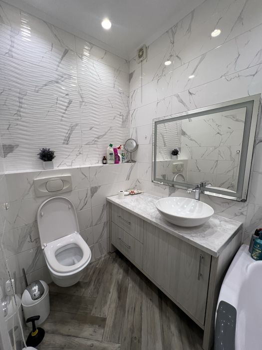 Продаж 4 кімнатноі квартири