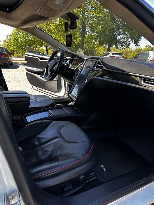 Продам Tesla model S,13500$