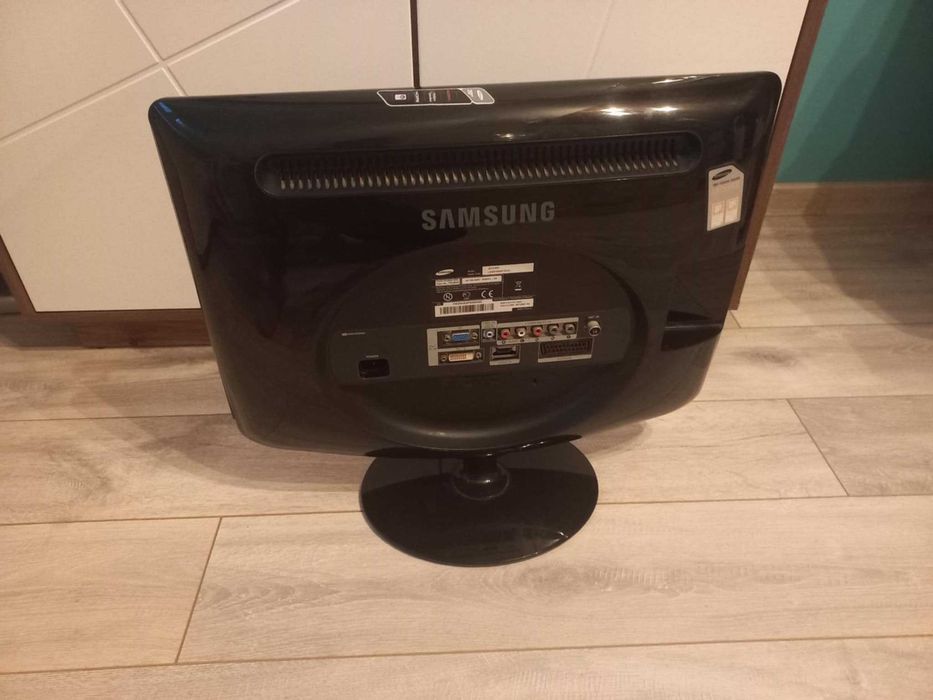 TV  i monitor 20 calowyi -SAMSUNG-Model- LS20PMASF/EDC