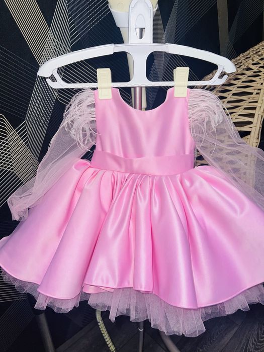 Плаття, пінетки та пов’язка для принцесси