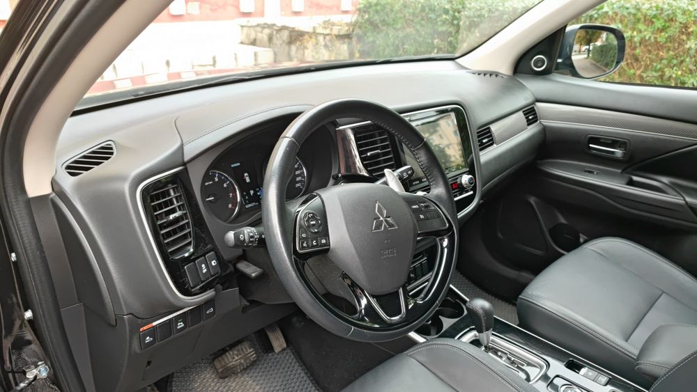 Mitsubishi Outlander 2021