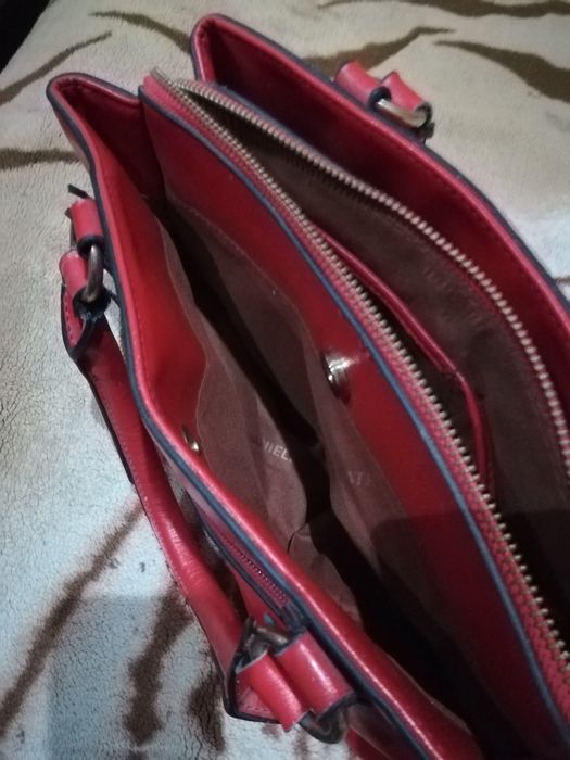Продам кожаную женскую сумочку