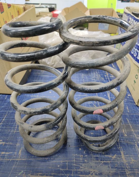 Пружини задні Хонда Цивік 2008 року