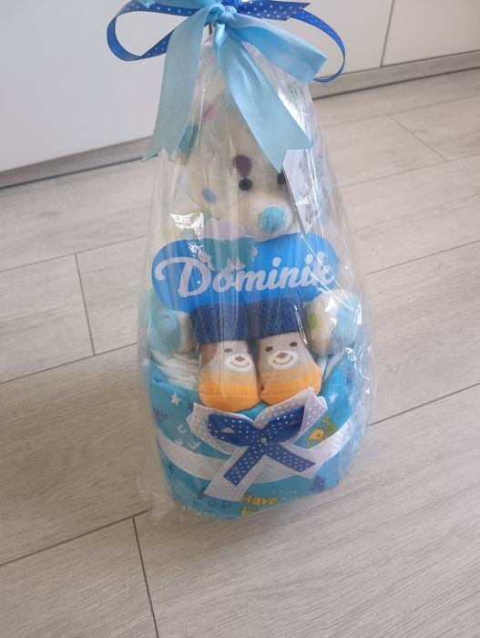 Tort z pampersów dla dziecka