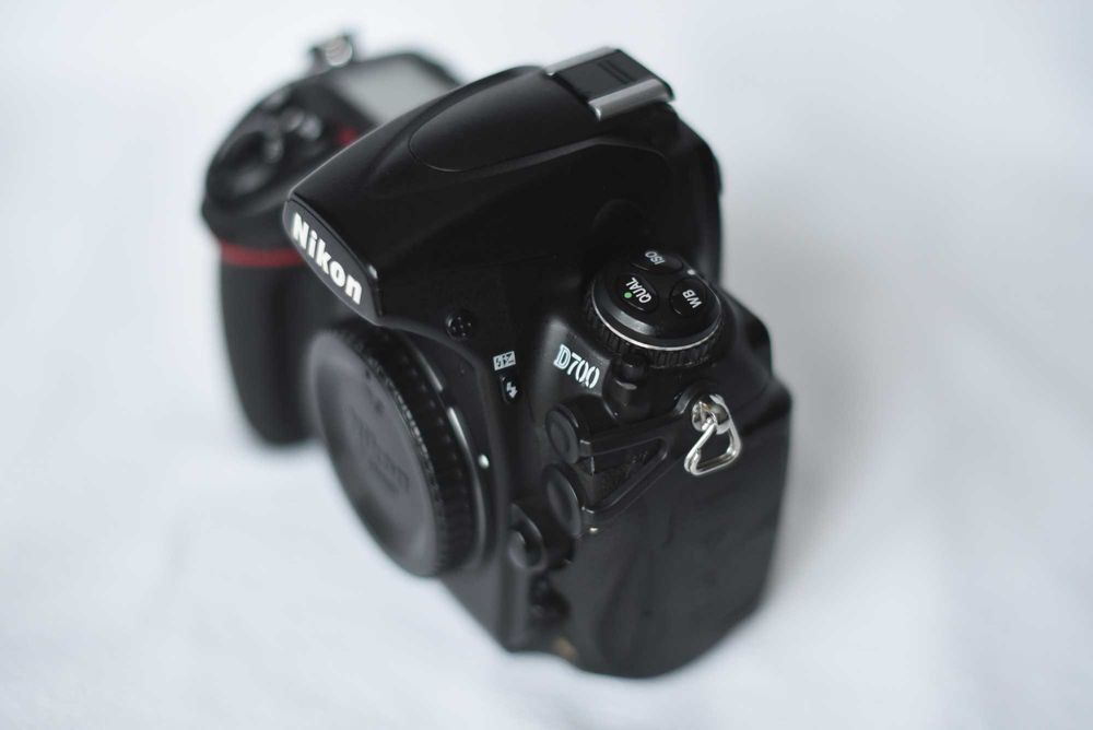 Aparat Nikon D700 + Grip