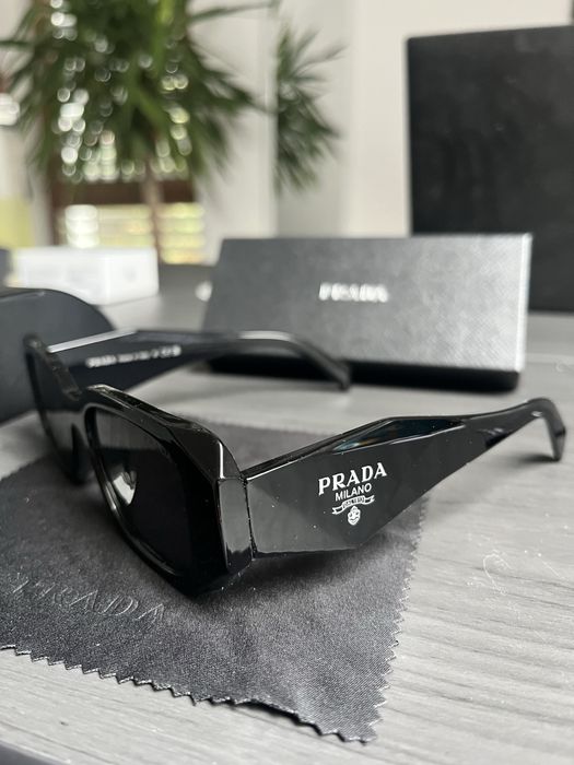 Okulary przeciwsłoneczne Prada