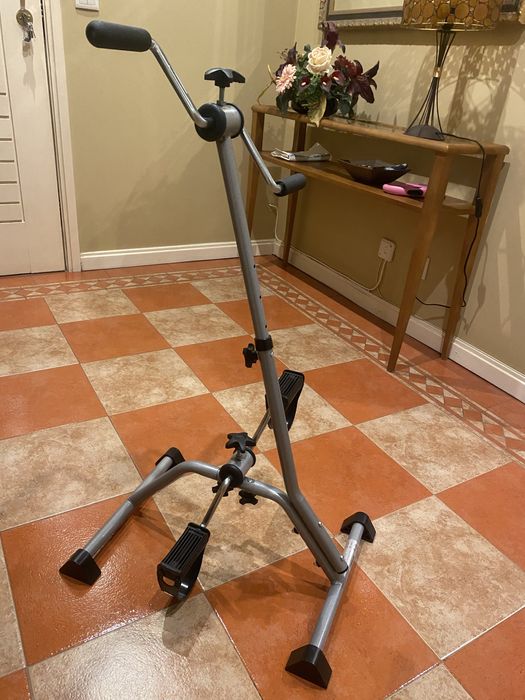 Pedaleira estática, mãos e pés