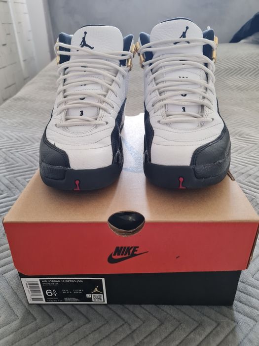 Buty JORDAN 12 RETRO r. 39