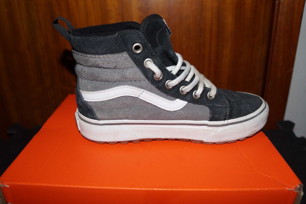 Ténis Vans criança 32:  1 euro