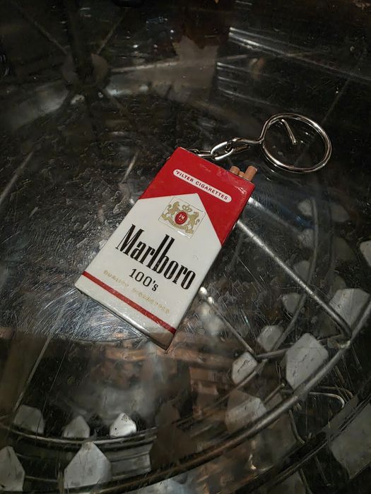 Marlboro Brelok Latarka