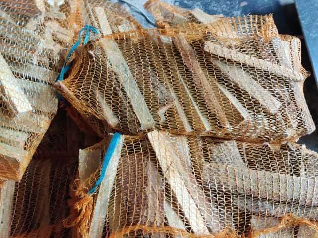 Drewno podpałka do kominka pieca CO