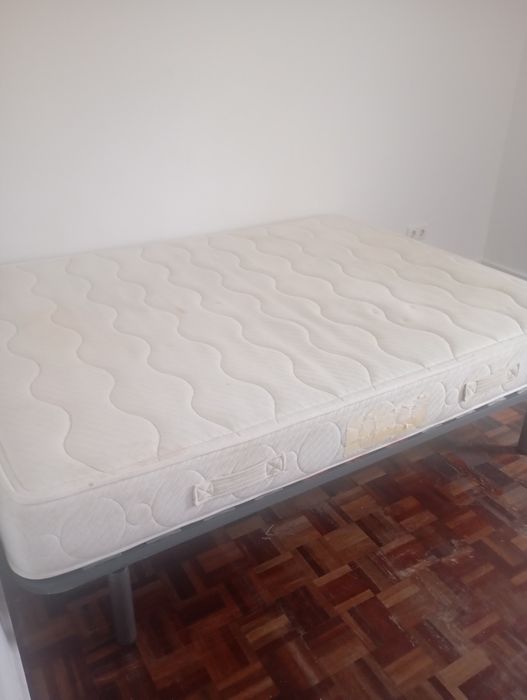 Vendo cama de casal