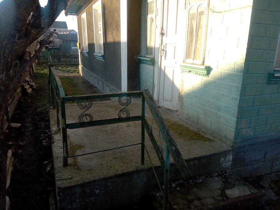 Продається  частина  будинку