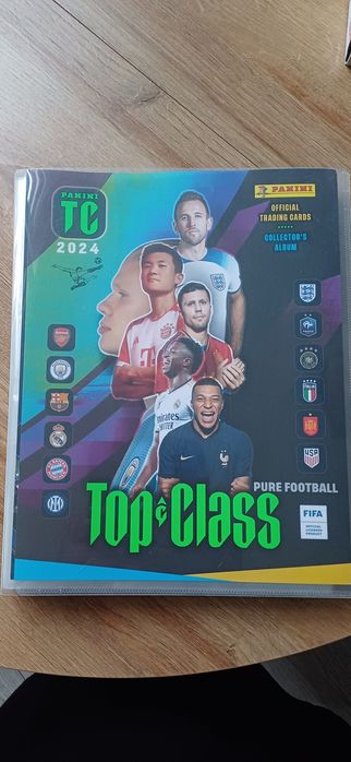 Album z kartami piłkarskimi