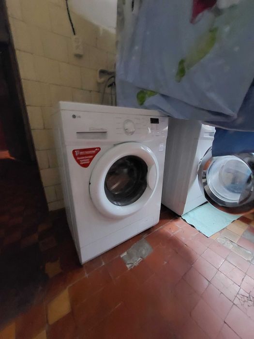 Продаж 2- ох кімнат в гуртожитку