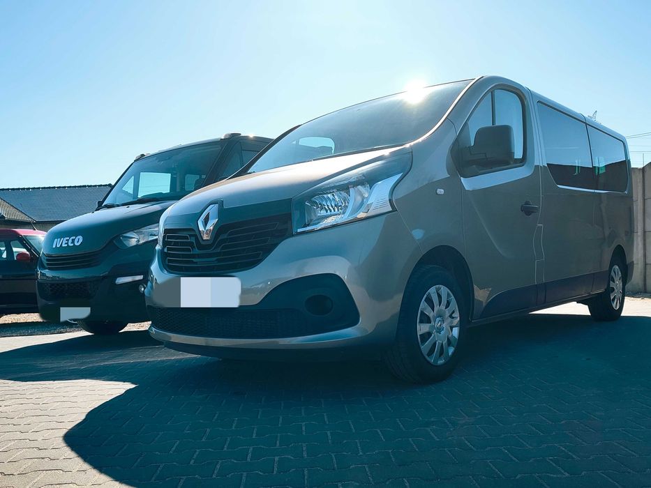 Wynajem bus 9 osobowy Renault Trafic DCI LONG autolaweta laweta