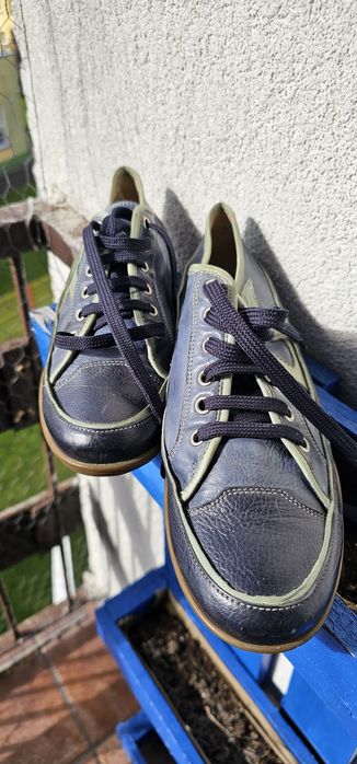 Buty damskie Donna Carolina rozmiar 40½ wkładka 25,8cm stan bardzo dob