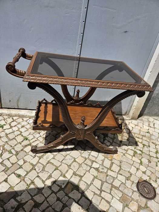 Mesa de Apoio de Chá Vintage em Madeira com Tampo de Vidro