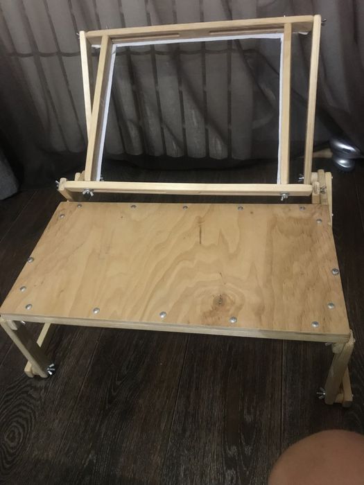 Диванный станок для вышивания со столиком с двойным натяжением