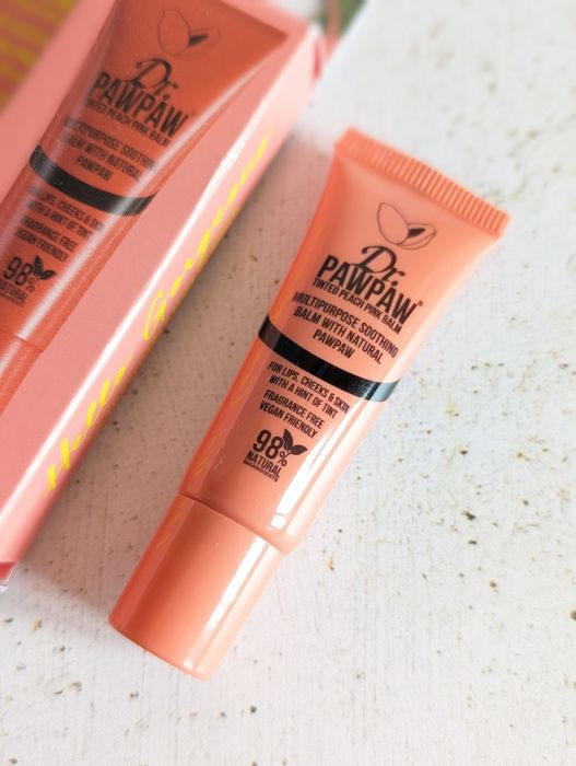 Tonujący balsam do ust i policzków Peach Pink