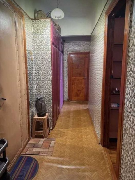 Продається 2-кімнатна квартира.Центральний ринок.55 м2.DD