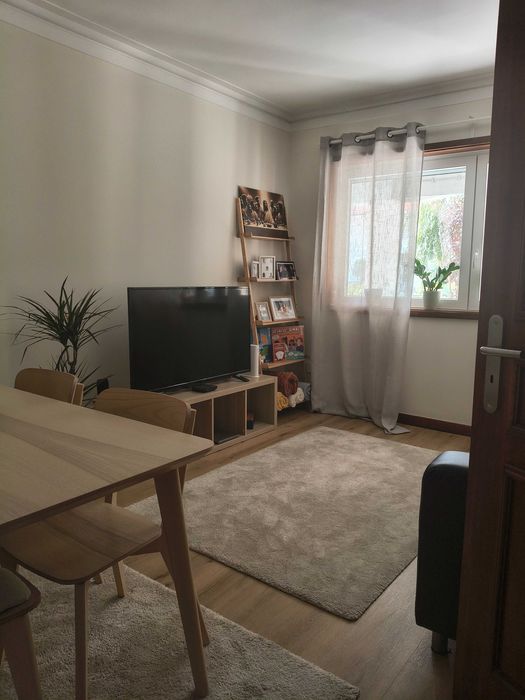 Arrendo quarto em apartamento T2
