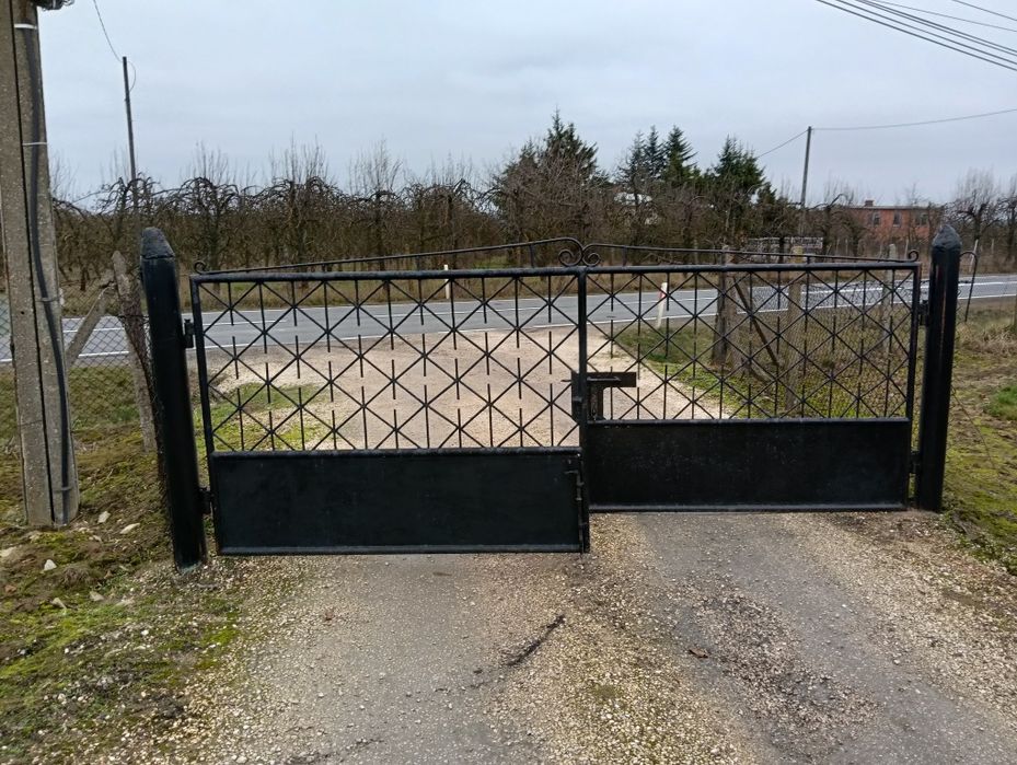 Brama wjazdowa używana