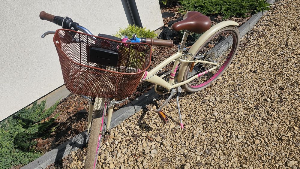 Rower dziewczecy bTwin,  Decathlon,  24"  stan bdb