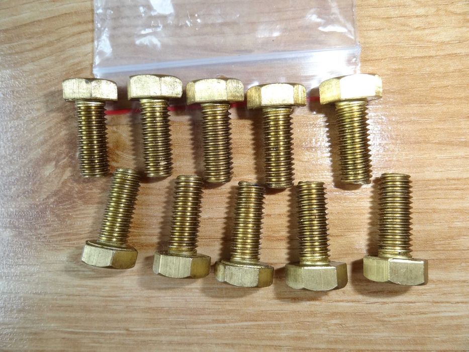 Śruba mosiężna M8x20mm 1 kpl= 10 szt