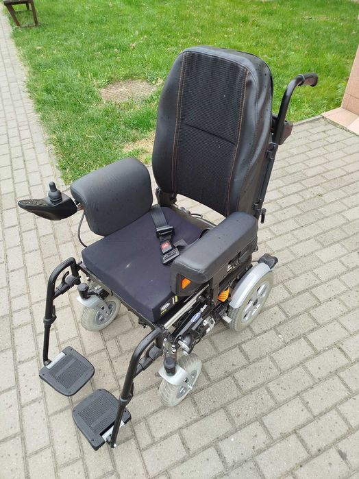 Wozek Bora invacare
