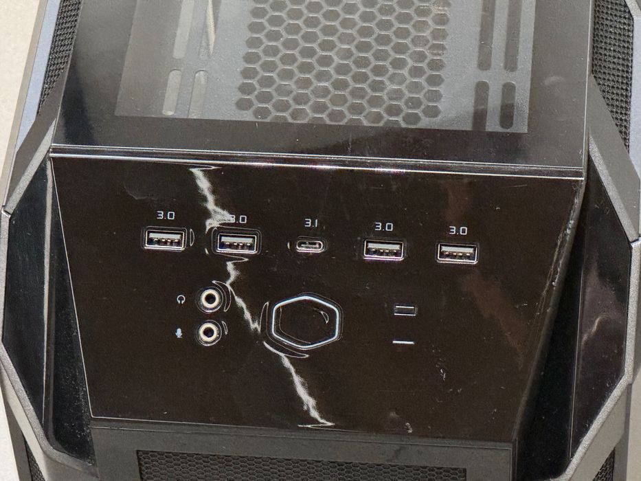 Sprzedam komputer stacjonarny gamingowy