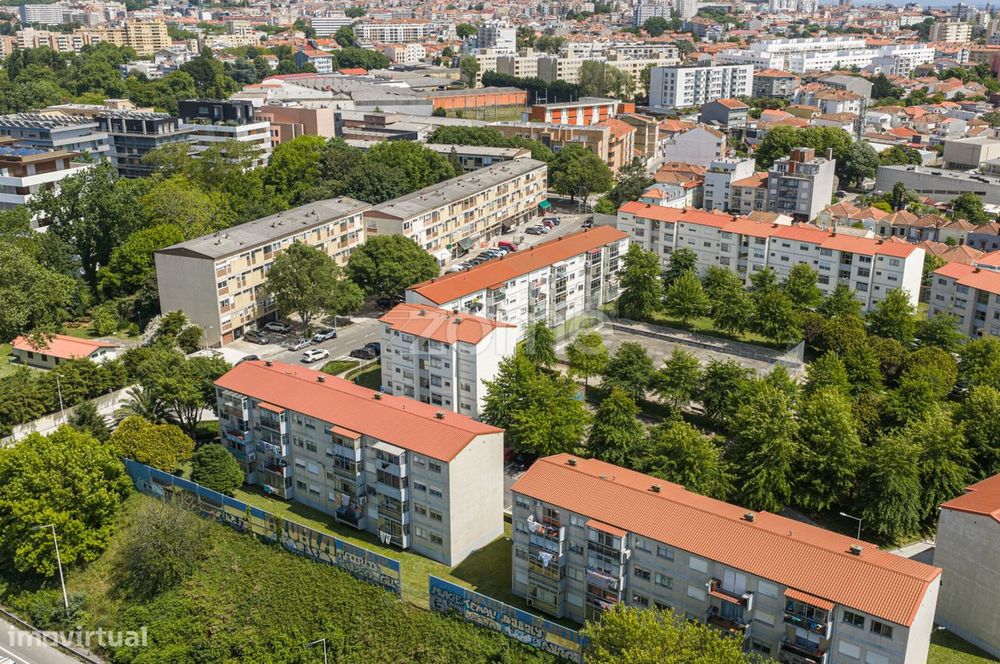 Apartamento T3 Prelada perto do metro