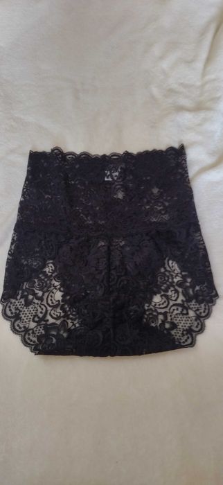 Majtki koronkowe z wysokim stanem seksowne czarne