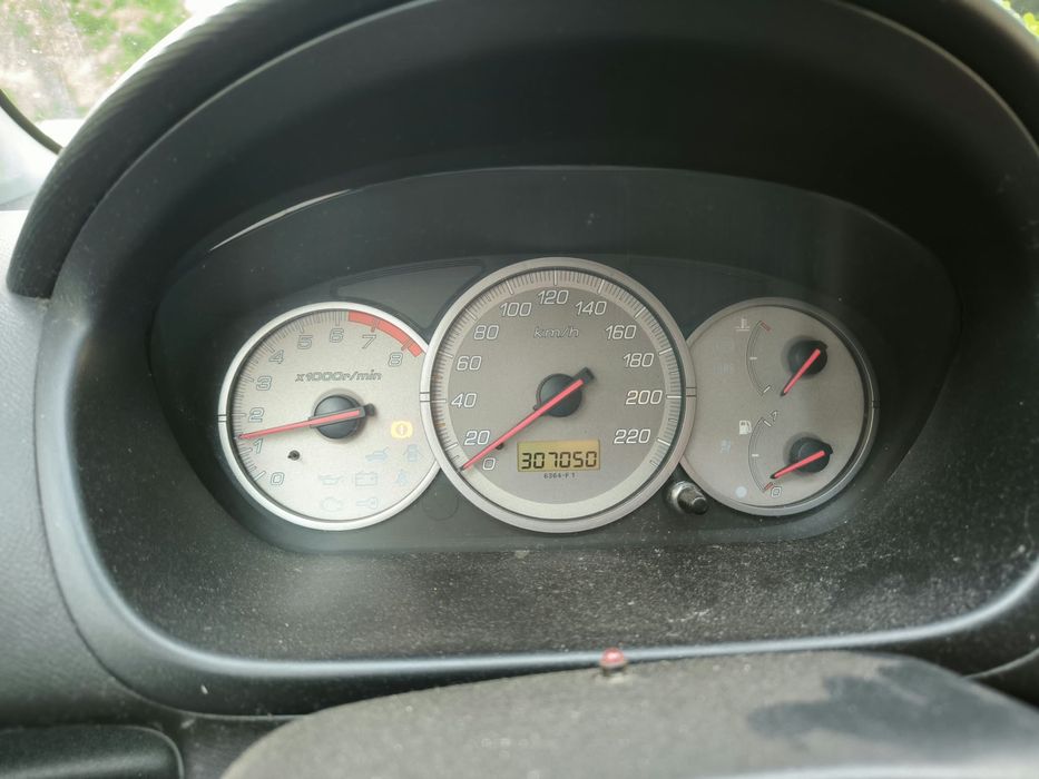 HONDA CIVIC 1.4 beznyzna 90 KM | 2004 | 307 TYS. KM | JEŹDZI