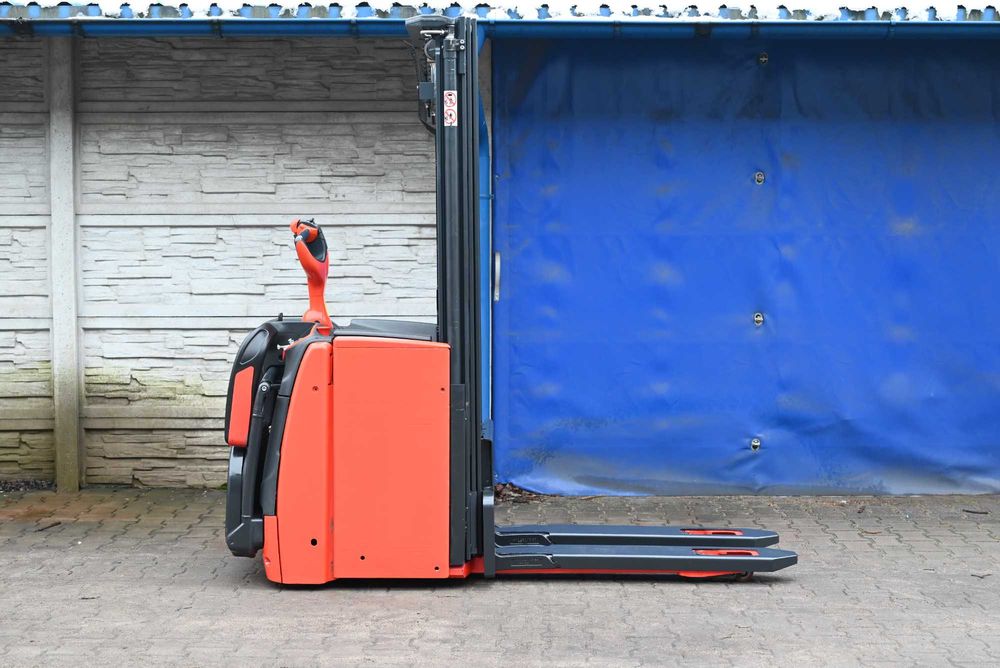 Paleciak elektryczny Linde L16 AP Triplex 480cm 2018rok FHP 455