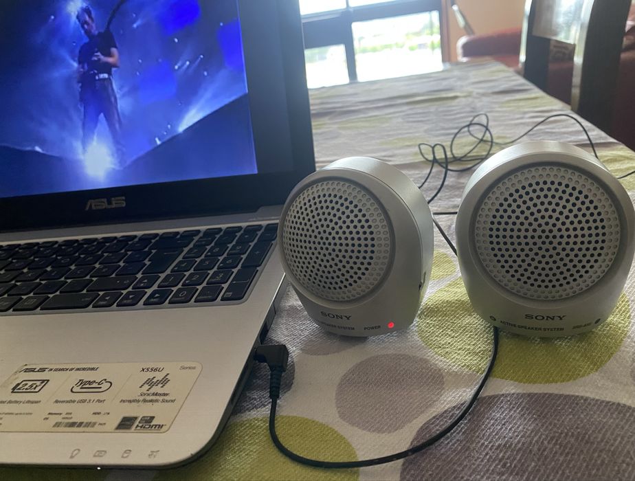 Colunas Sony para computador