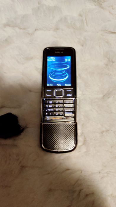 Zabytkowy telefonów wysuwany