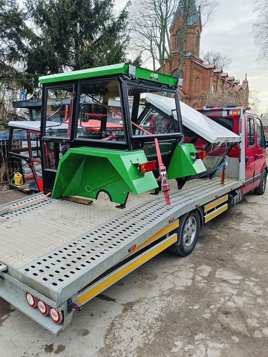 Kabina kabiny Ursus C-330 bez błotników tur standardowe sadownicze