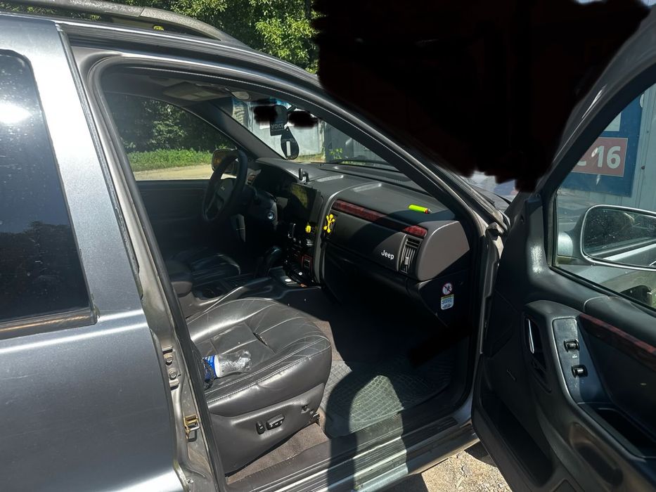 Продам автомобіль Jeep