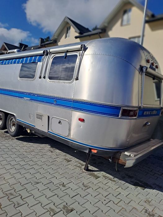 Автобудинок Airstream