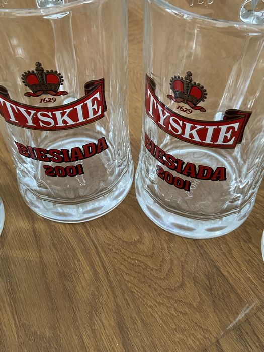 Kufle i szklanki piwne