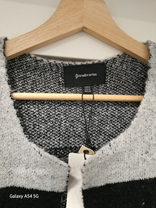 Nowy sweter Stradivarius