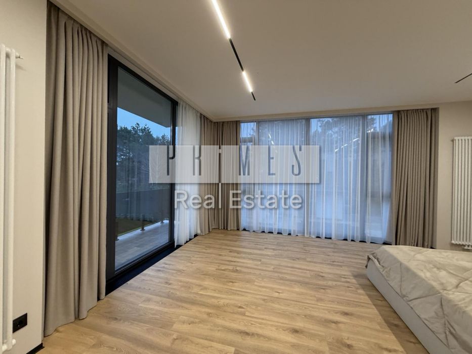 Продаж будинка 1200м2 КМ Riviera Village перша лінія води