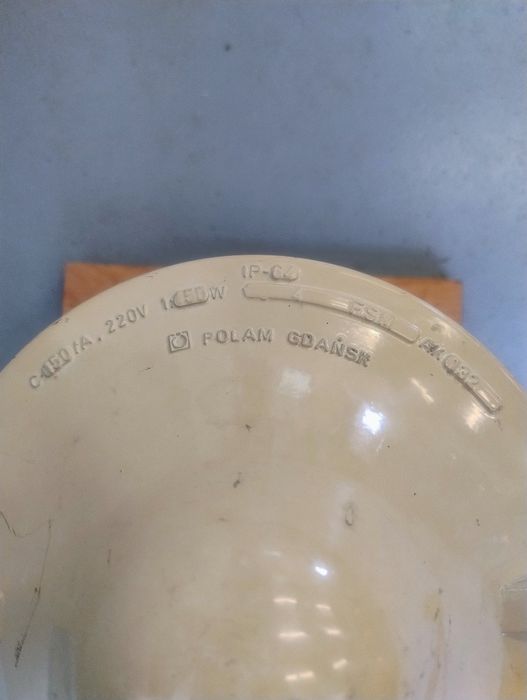 Lampa przemysłowa PRL Polam Gdańsk C-150