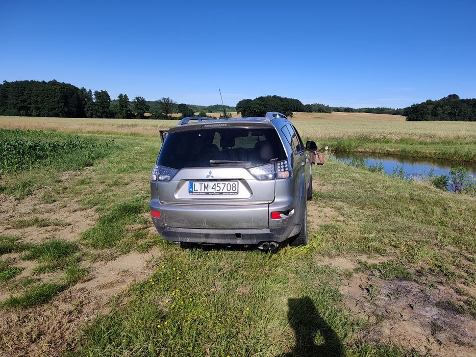 Mitsubishi Outlander 2