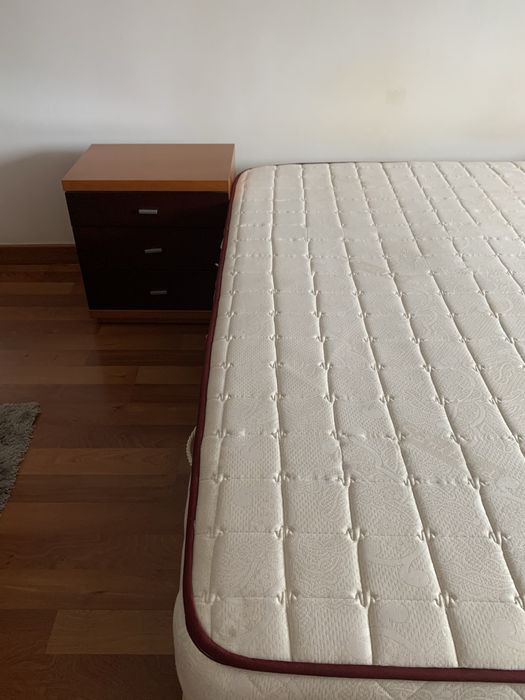 Comoda e duas mesinhas cabeceira mais sommier  colchao’ ortopedico