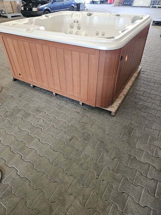 Sundance spas certa jakuzi jacuzzi całoroczne taras ogrod