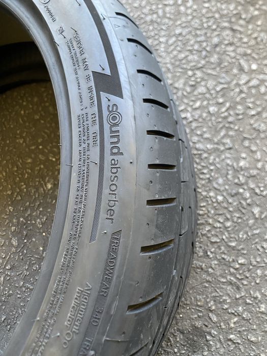 235/40/19 - Hankook iON EVO