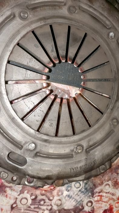 Корзина зчеплення форд с мах 1.6 дизель 66квт 2008 рік